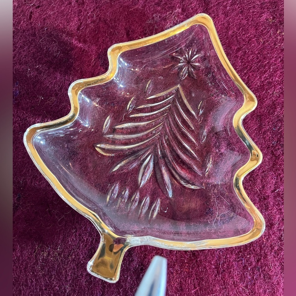 Vintage Mikasa Crystal Christmas Tree Candy Dishes Set of Two - Picture 8 of 9